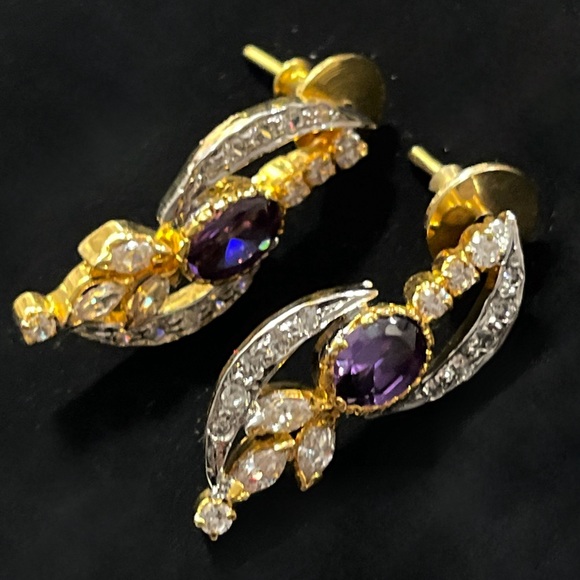 ✨Stunning Vintage Earrings with Purple Rhinestones - Picture 1 of 2